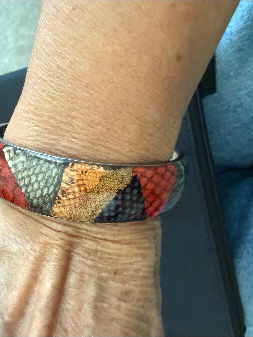 Multicolor Snakeskin-Pattern Bangle Bracelet — Red, Orange, Cream & Gray